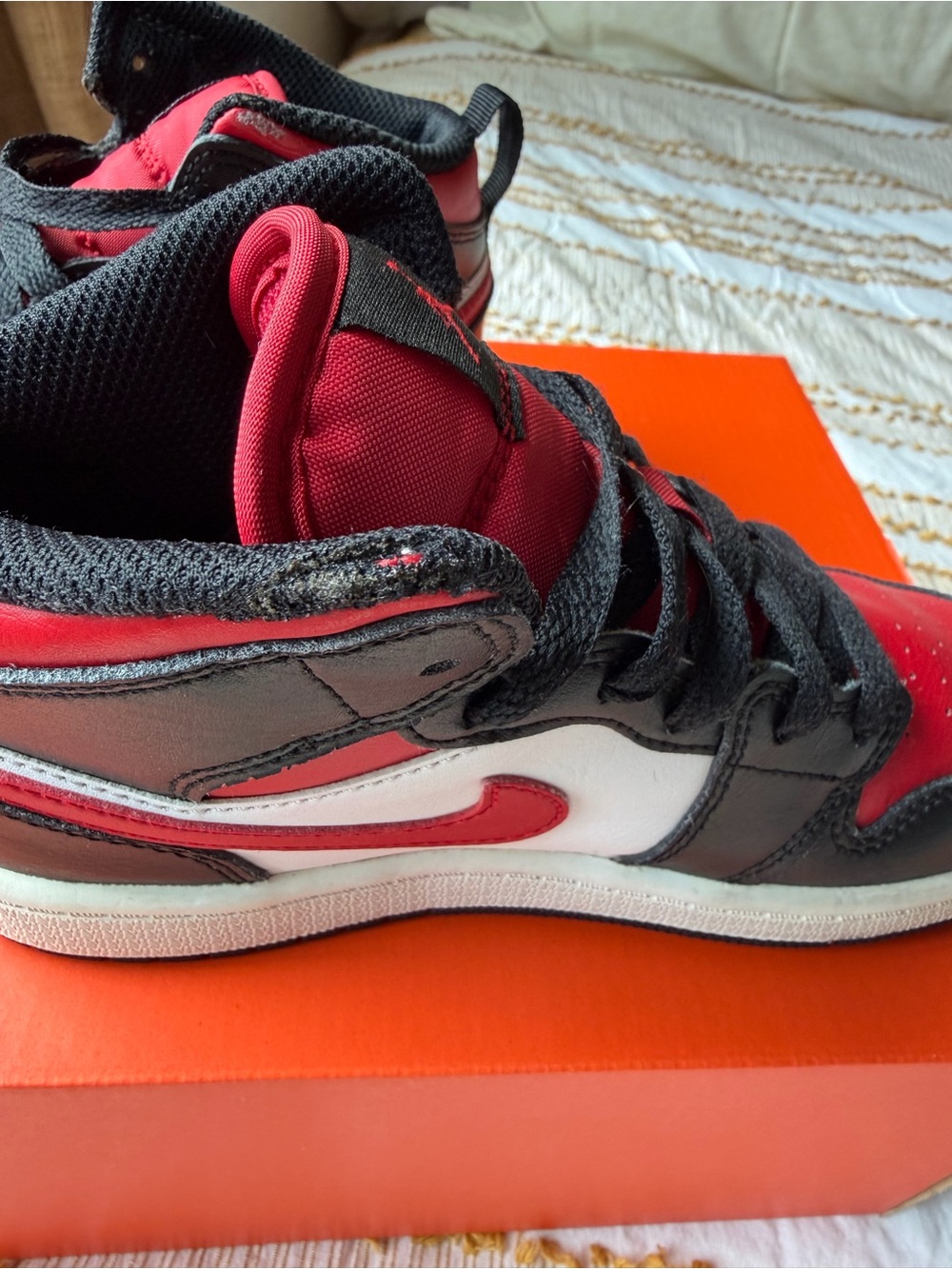 Nike Kids Air Jordan 1 Mid-Top Sneakers in Red, Black, White - Picture 4 of 8